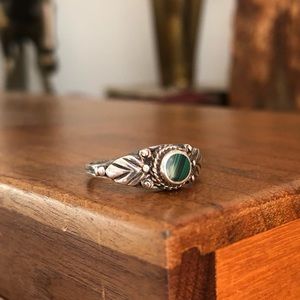 Malachite and Sterling Silver 925 Ring size 5.5